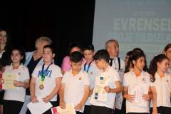 Evrensel Kolej